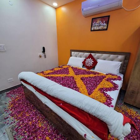 The Swiss Residency Hotel เกรทเตอร์นอยดา ภายนอก รูปภาพ