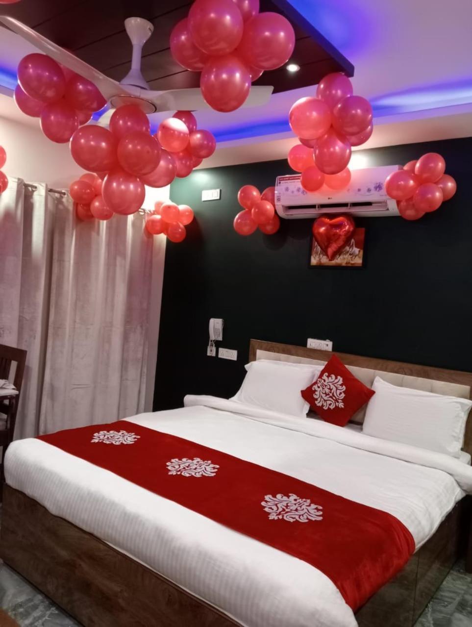 The Swiss Residency Hotel เกรทเตอร์นอยดา ภายนอก รูปภาพ